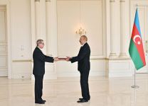 President Ilham Aliyev receives credentials of incoming ambassador of Austria (PHOTO/VIDEO)