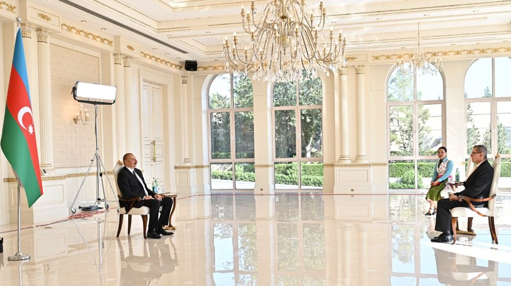 President Ilham Aliyev receives credentials of incoming ambassador of Austria (PHOTO/VIDEO)