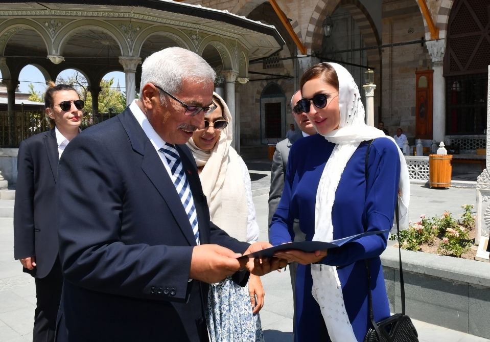 First VP Mehriban Aliyeva, Heydar Aliyev Foundation's VP Leyla Aliyeva visit Mevlana Museum in Konya (PHOTO/VIDEO)