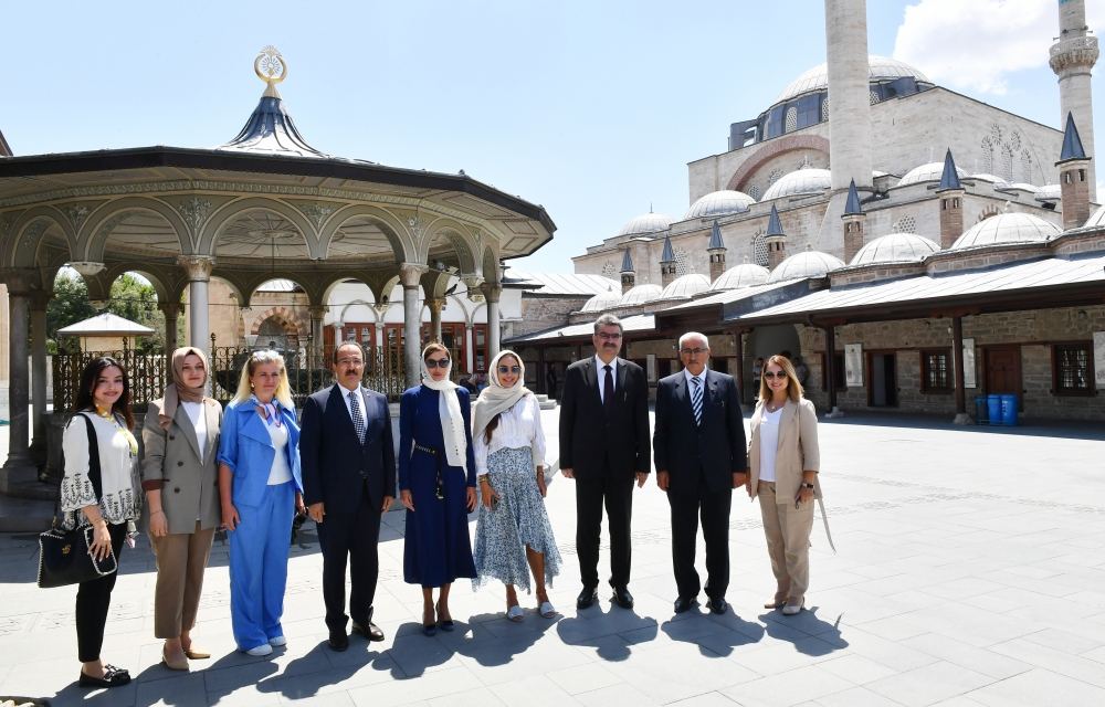First VP Mehriban Aliyeva, Heydar Aliyev Foundation's VP Leyla Aliyeva visit Mevlana Museum in Konya (PHOTO/VIDEO)