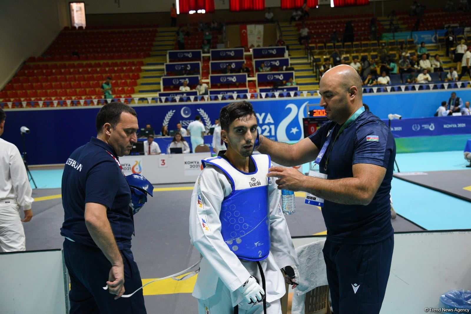 Azerbaijani taekwondo fighter enters next round of Islamic Solidarity Games after win (PHOTO/VIDEO)