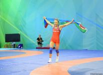 Azerbaijani female freestyle wrestler receives gold medal at V Islamic Solidarity Games (PHOTO)