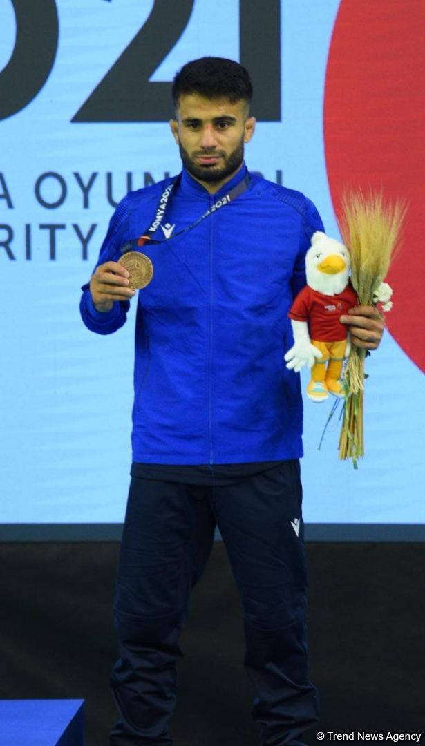 Azerbaijani wrestler wins bronze medal at Islamic Solidarity Games (PHOTO)