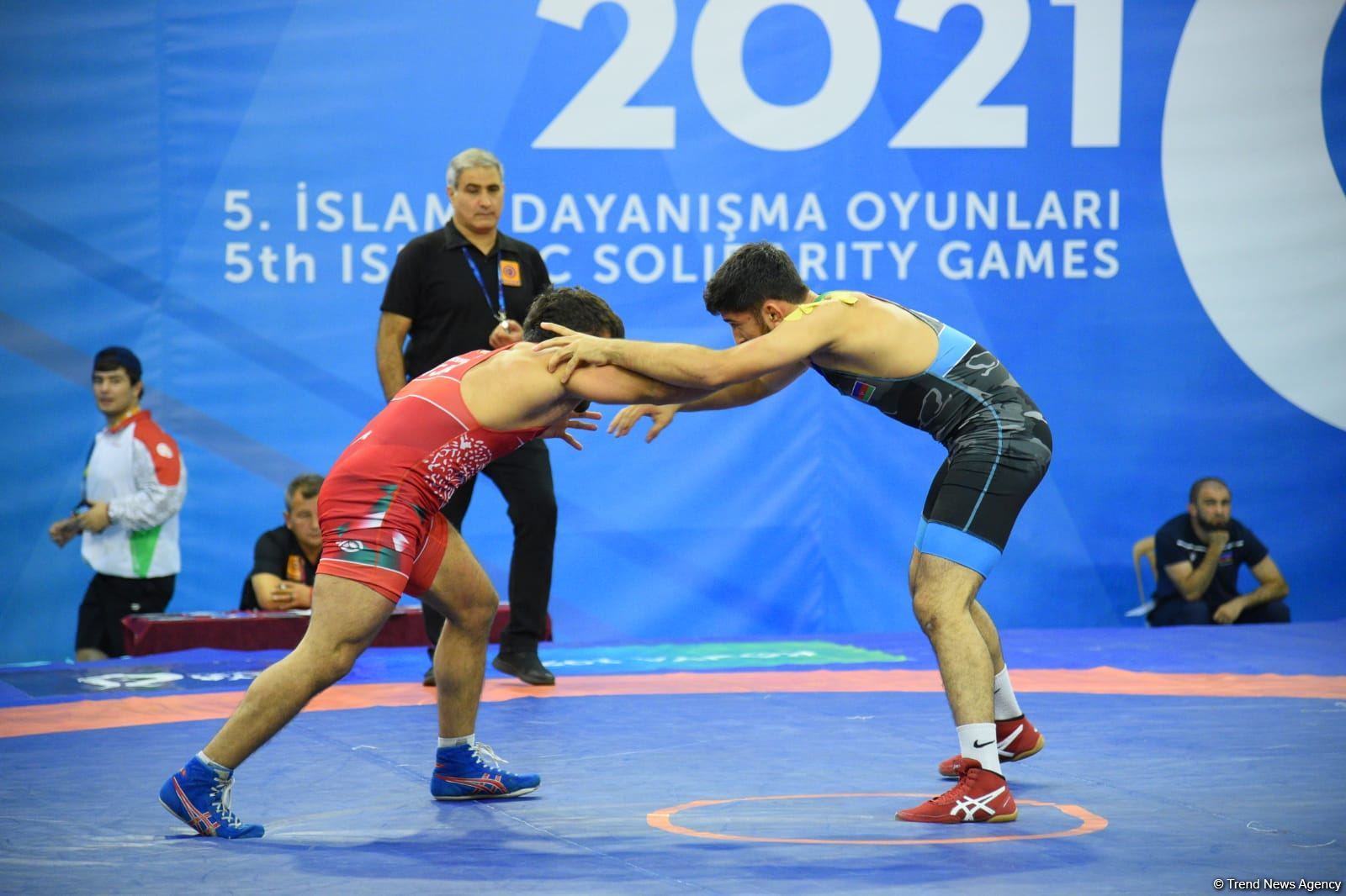 Azerbaijani wrestler grabs bronze medal at V Islamic Solidarity Games (PHOTO)