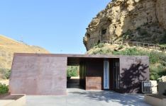 President Ilham Aliyev, First Lady Mehriban Aliyeva view reconstruction works carried out in “Diri Baba” tomb in Gobustan district (PHOTO/VIDEO)