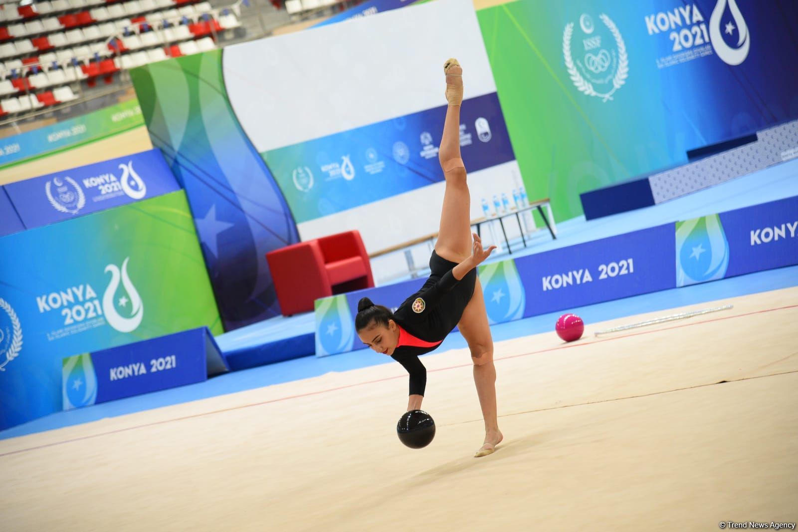 Azerbaijani gymnasts showing gracefulness, elegance, flexibility at V Islamic Solidarity Games (PHOTO)