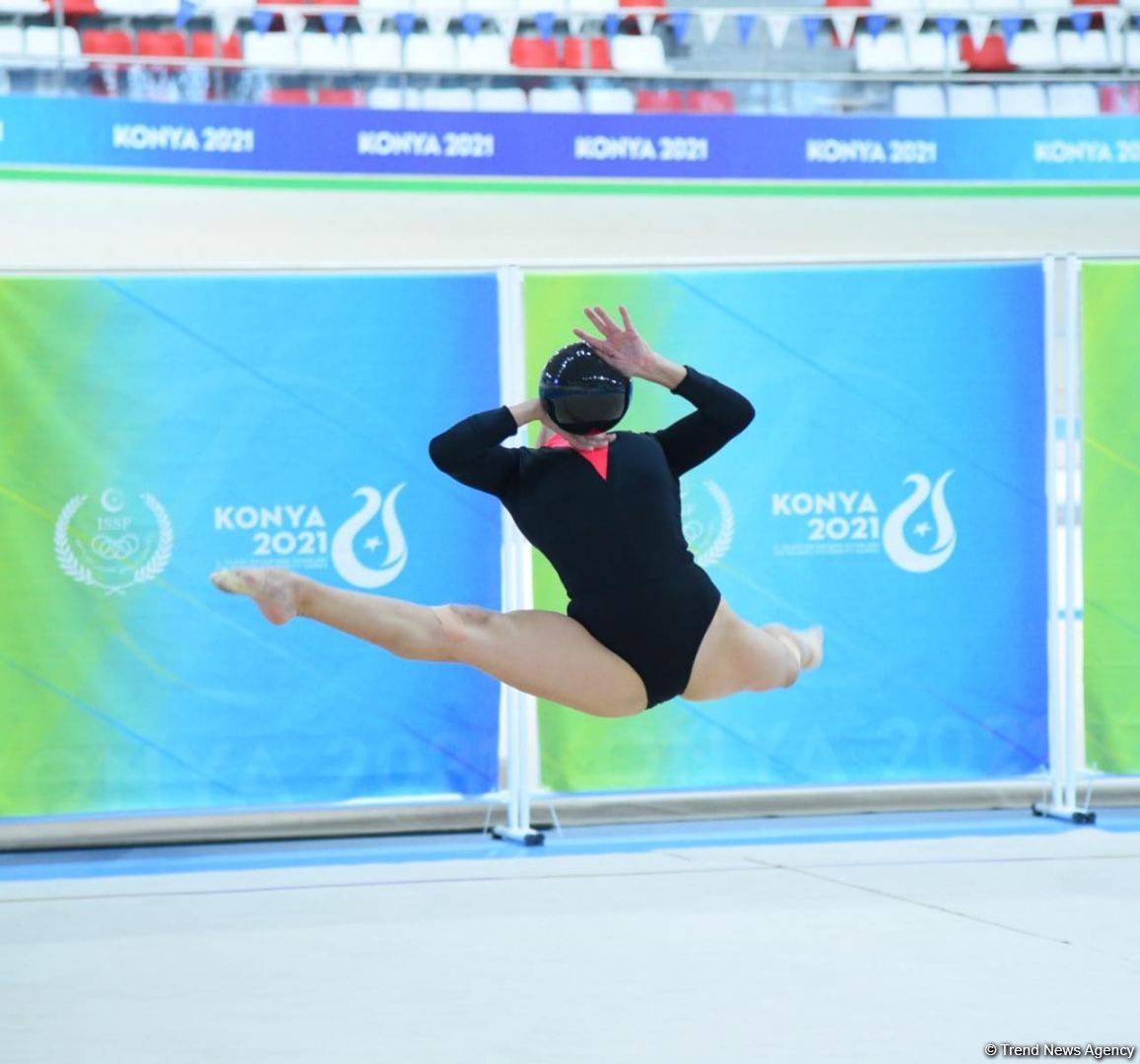 Zohra Agamirova wins bronze in ball exercise (PHOTO)