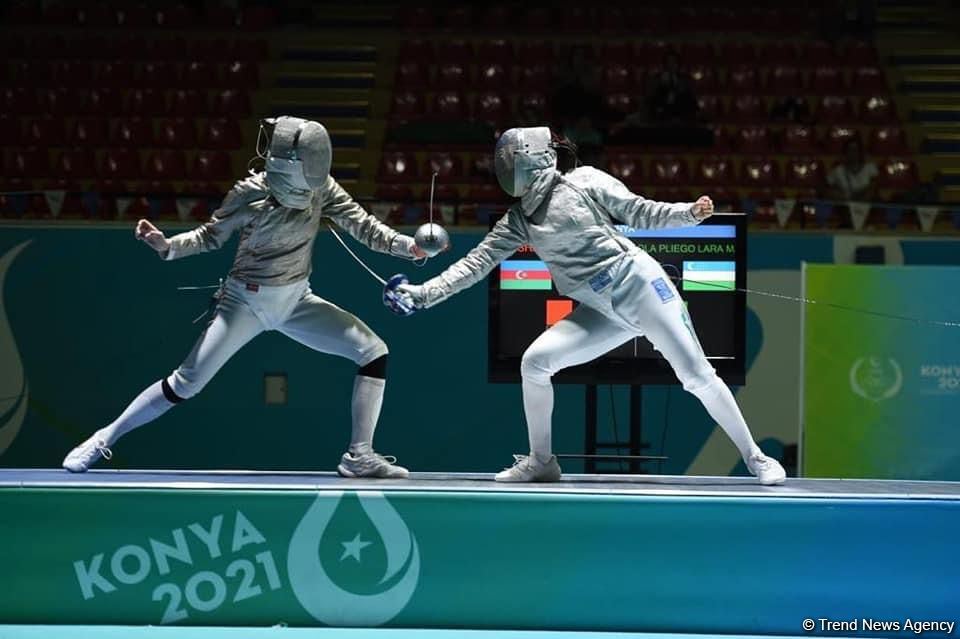 Azerbaijani women's saber fencing team win gold medal of V Islamic Solidarity Games (PHOTO)