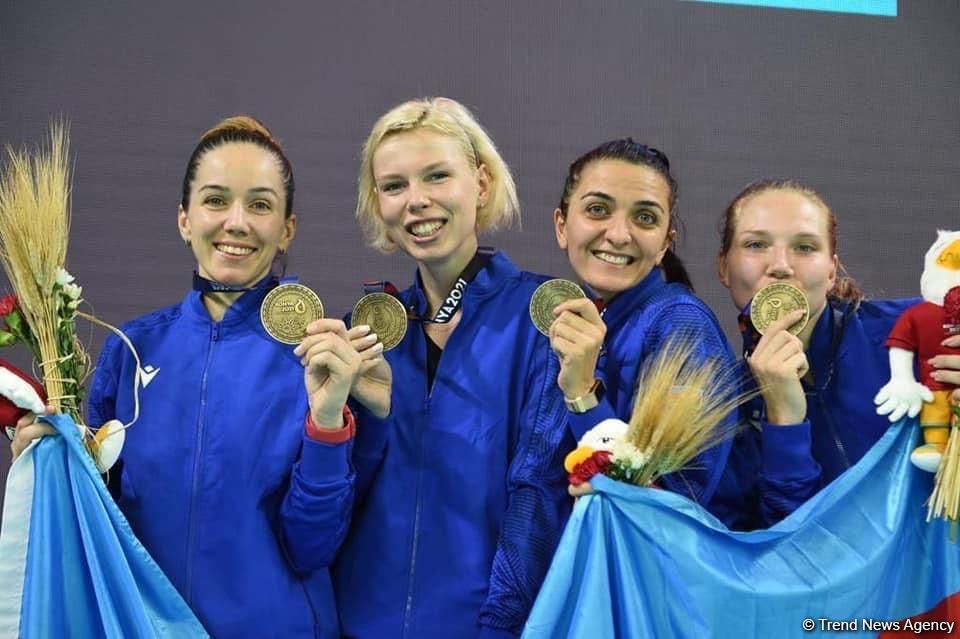Azerbaijani women's saber fencing team win gold medal of V Islamic Solidarity Games (PHOTO)