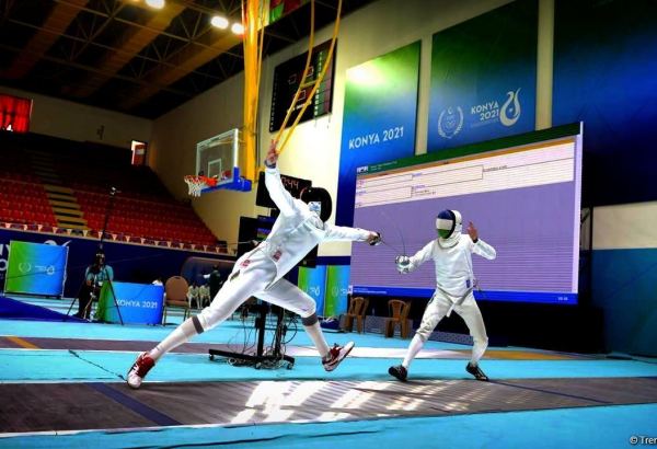 Azerbaijani fencing team wins gold at V Islamic Solidarity Games