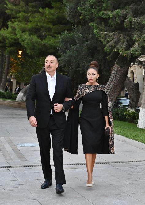 President Ilham Aliyev, First Lady Mehriban Aliyeva attend event in memory dedicated to 80th birthday anniversary of Muslum Magomayev (PHOTO/VIDEO)