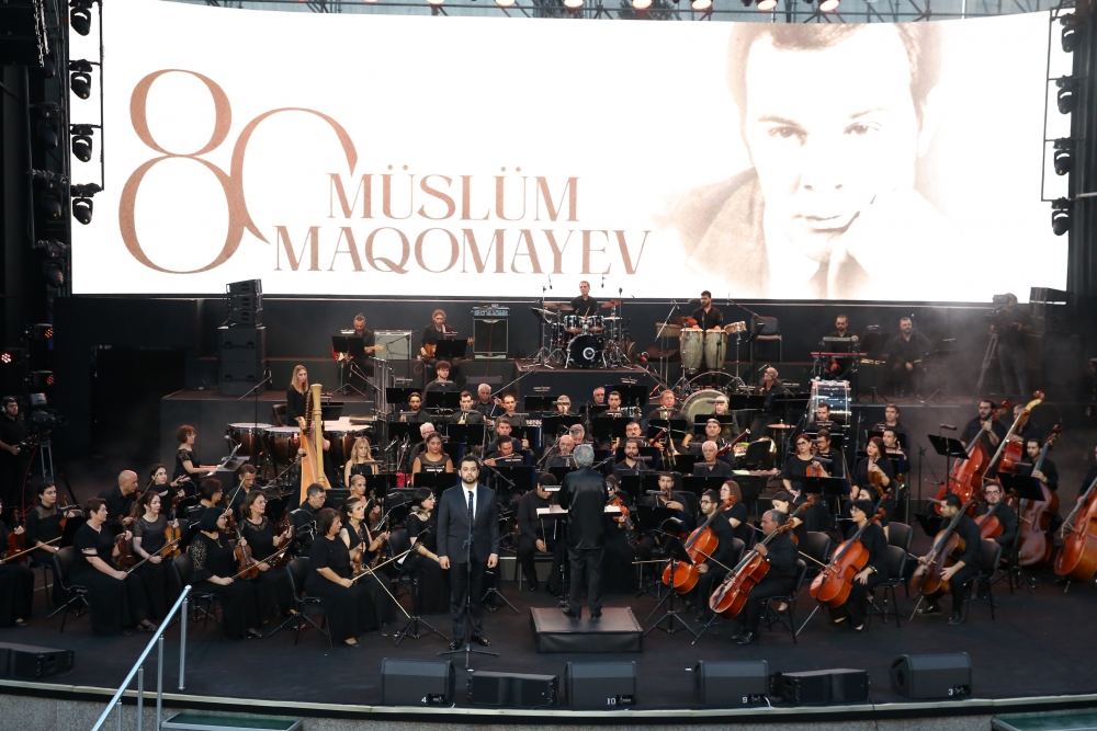 President Ilham Aliyev, First Lady Mehriban Aliyeva attend event in memory dedicated to 80th birthday anniversary of Muslum Magomayev (PHOTO/VIDEO)