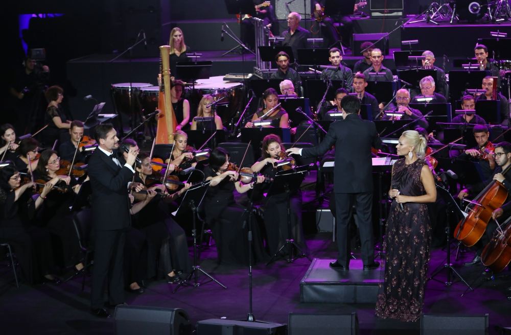President Ilham Aliyev, First Lady Mehriban Aliyeva attend event in memory dedicated to 80th birthday anniversary of Muslum Magomayev (PHOTO/VIDEO)