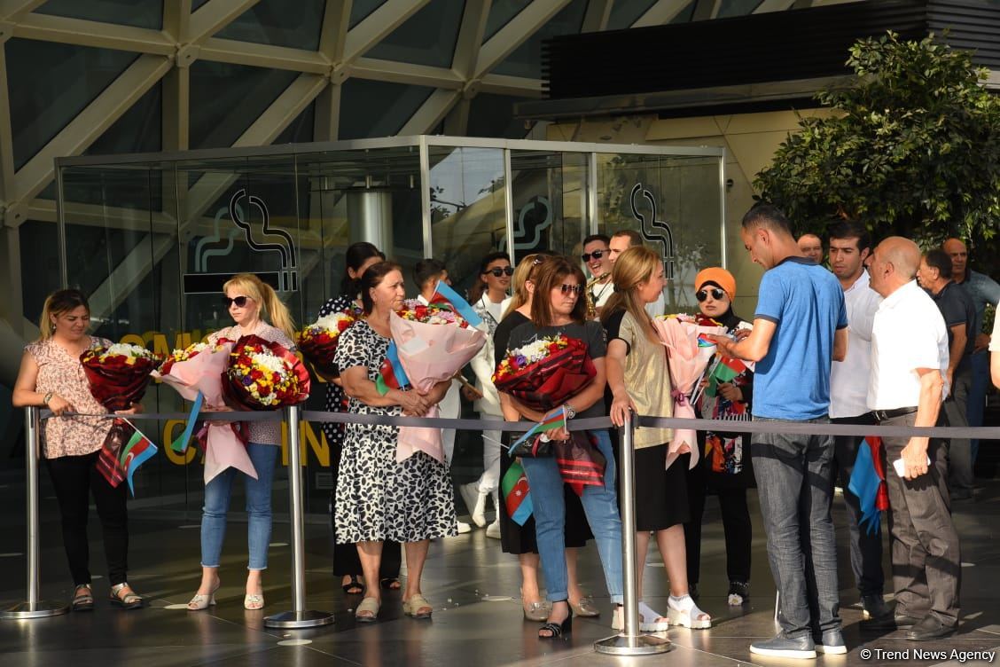 Azerbaijani participants of V Islamic Solidarity Games return home (PHOTO/VIDEO)