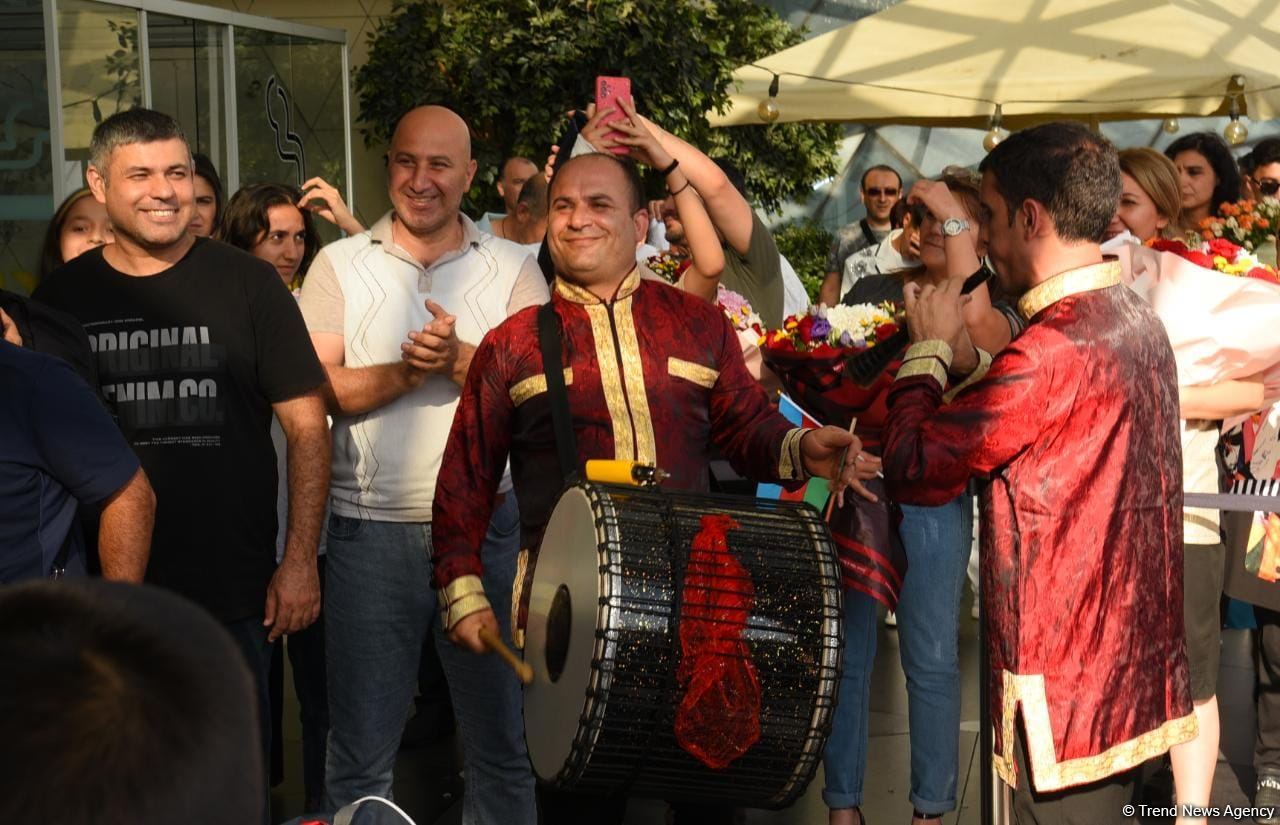 Azerbaijani participants of V Islamic Solidarity Games return home (PHOTO/VIDEO)