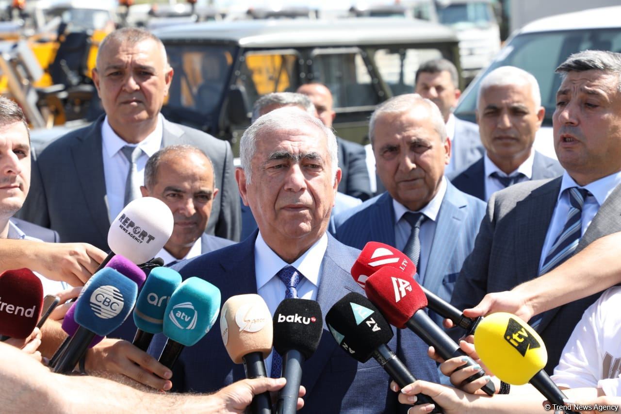 Azerbaijan names number of Turkish companies involved in road works in liberated areas