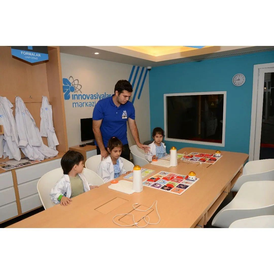 First Vice-President Mehriban Aliyeva made post from festivities organized for children (PHOTO/VIDEO)