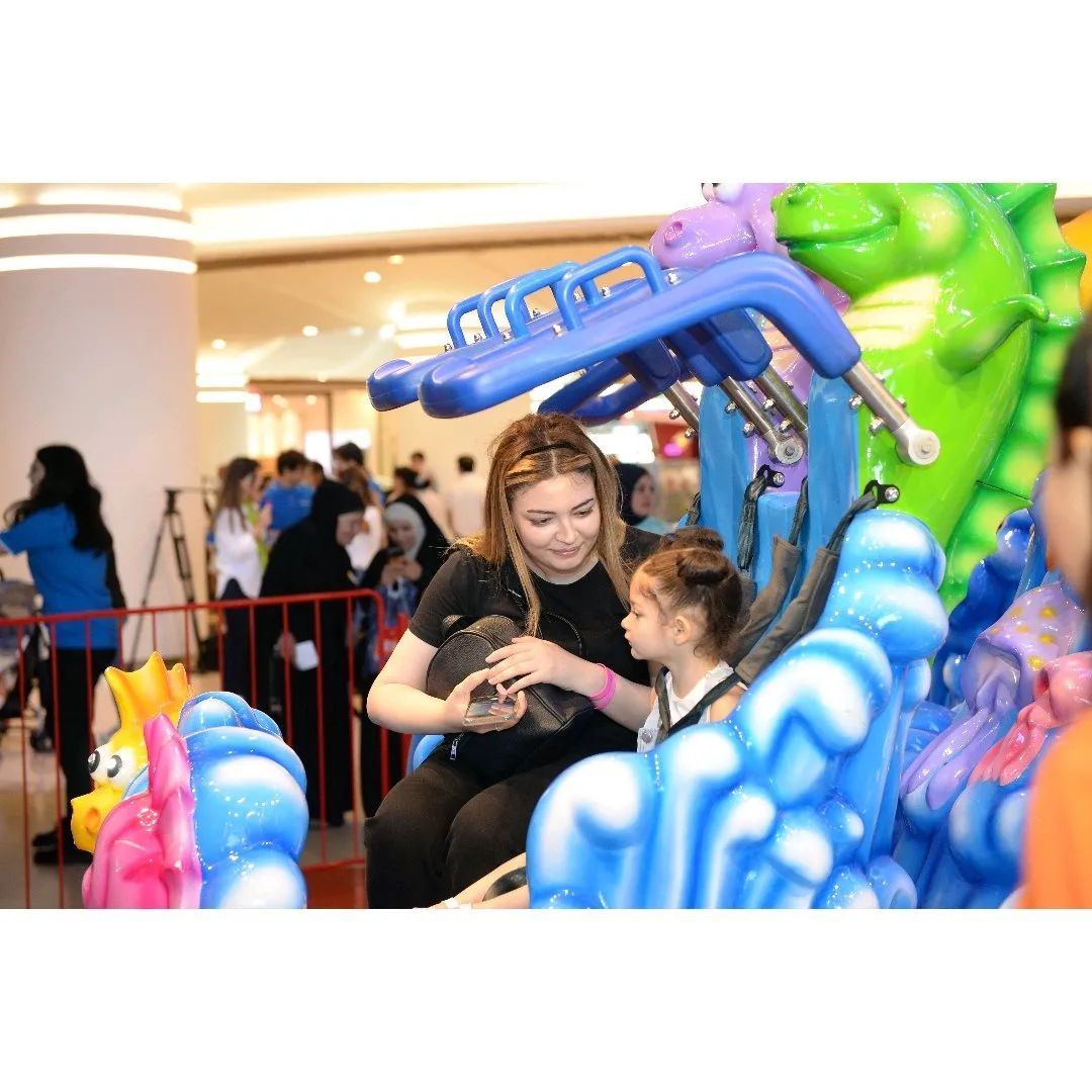 First Vice-President Mehriban Aliyeva made post from festivities organized for children (PHOTO/VIDEO)