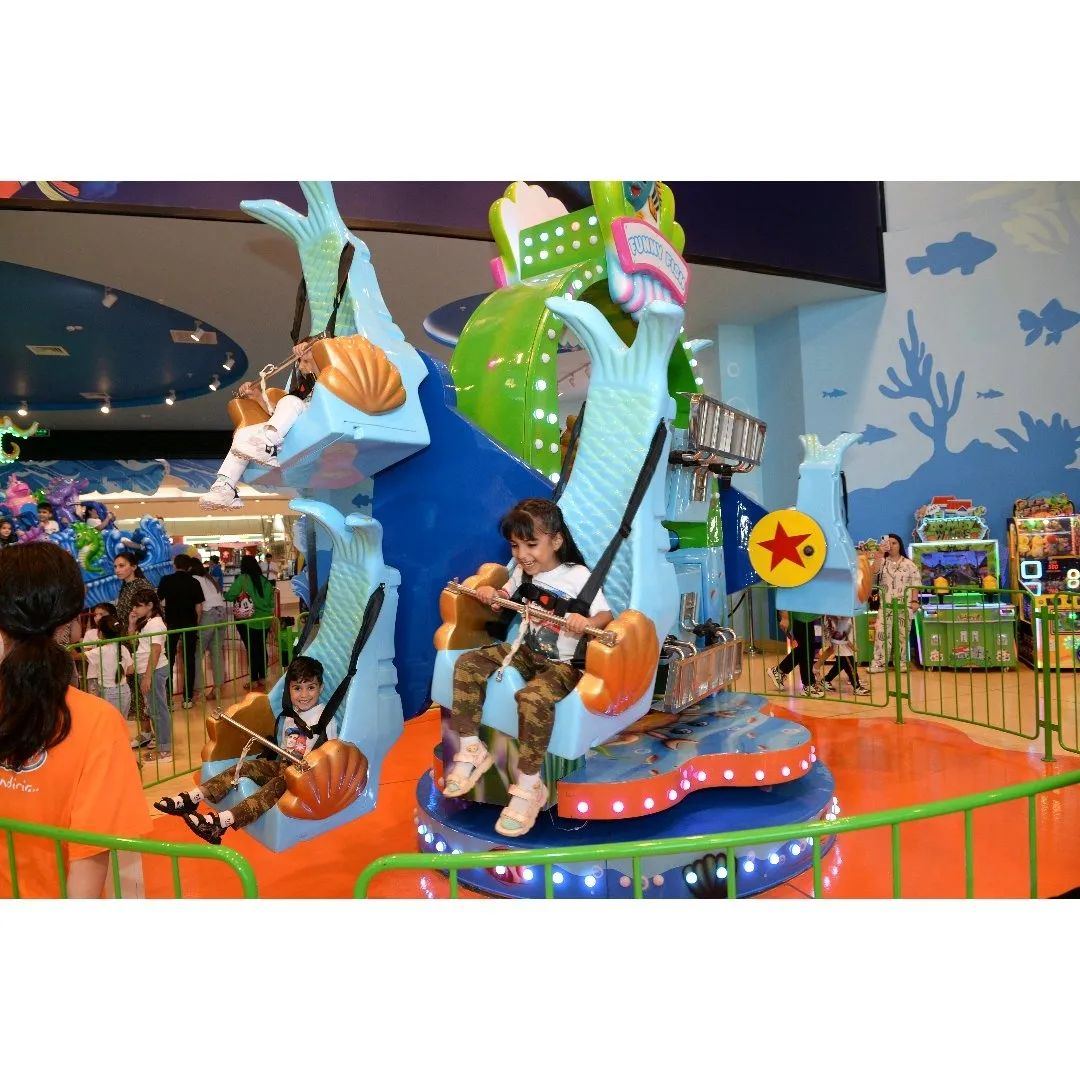 First Vice-President Mehriban Aliyeva made post from festivities organized for children (PHOTO/VIDEO)