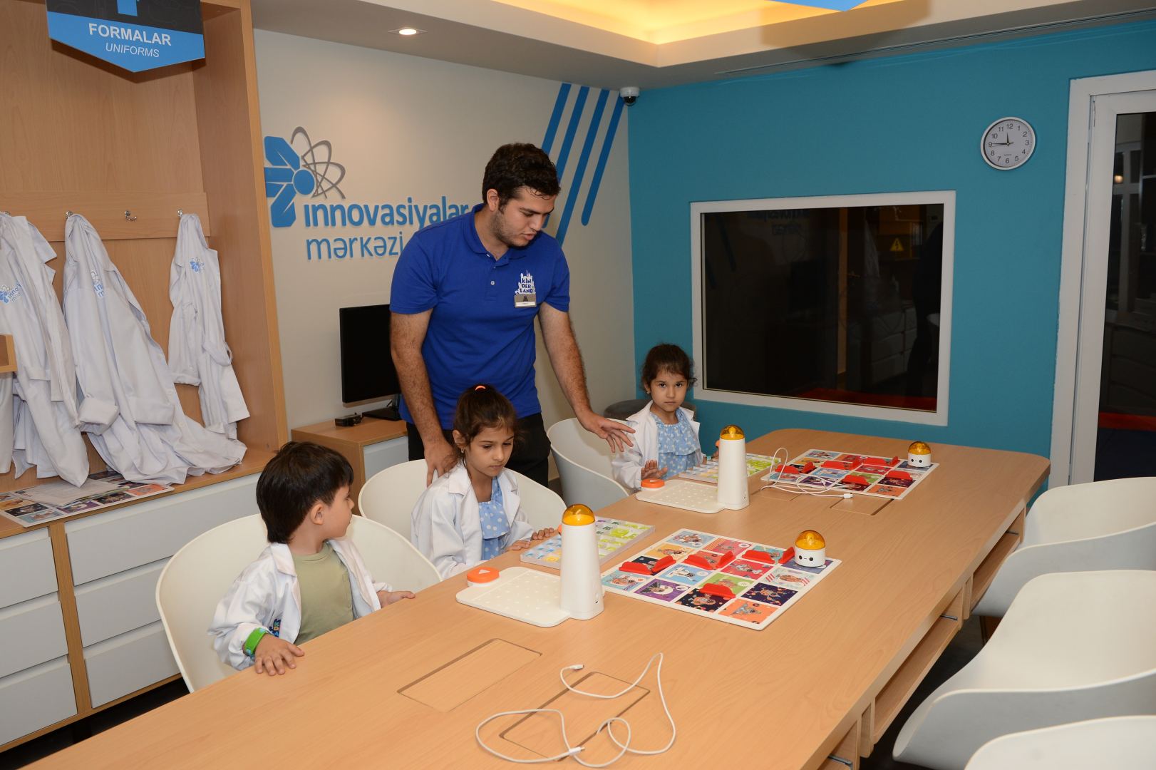 Heydar Aliyev Foundation organizes entertainment events for children (PHOTO)