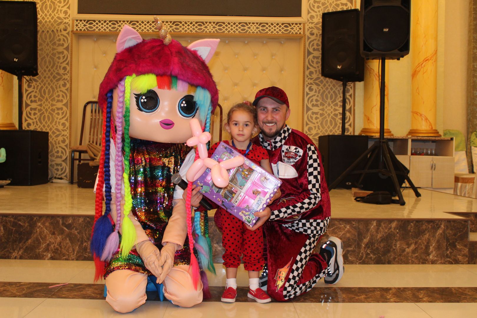 Heydar Aliyev Foundation organizes entertainment events for children (PHOTO)