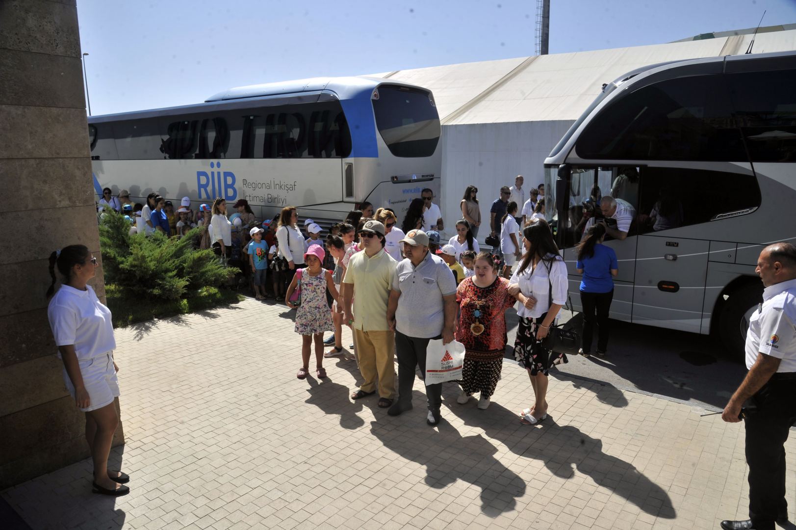 Heydar Aliyev Foundation organizes entertainment events for children (PHOTO)