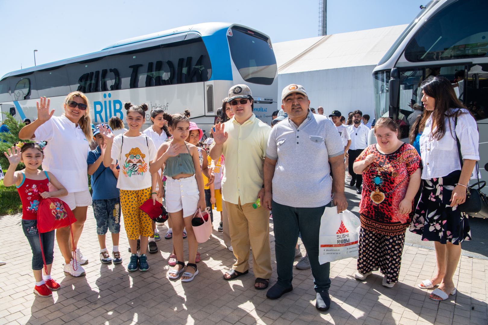 Heydar Aliyev Foundation organizes entertainment events for children (PHOTO)