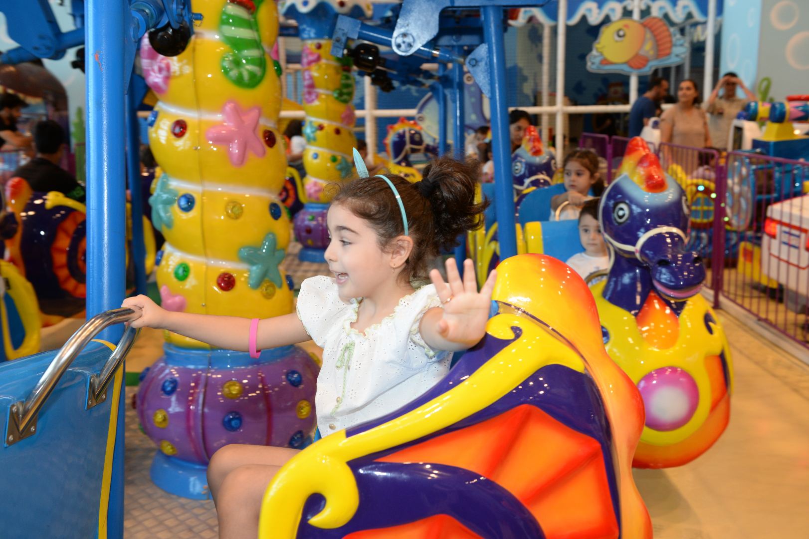 Heydar Aliyev Foundation organizes entertainment events for children (PHOTO)