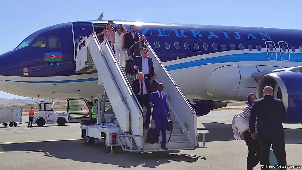 Visit of diplomats, military representatives accredited in Azerbaijan to Shusha kicks off (PHOTO)
