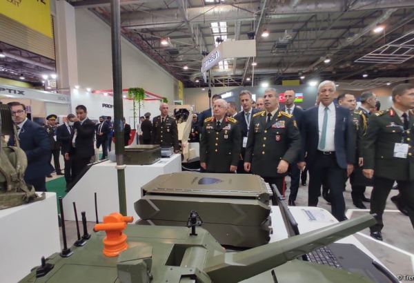 Azerbaijani defense minister, chief of Turkish Armed Forces' General Staff visit ADEX exhibition (PHOTO)