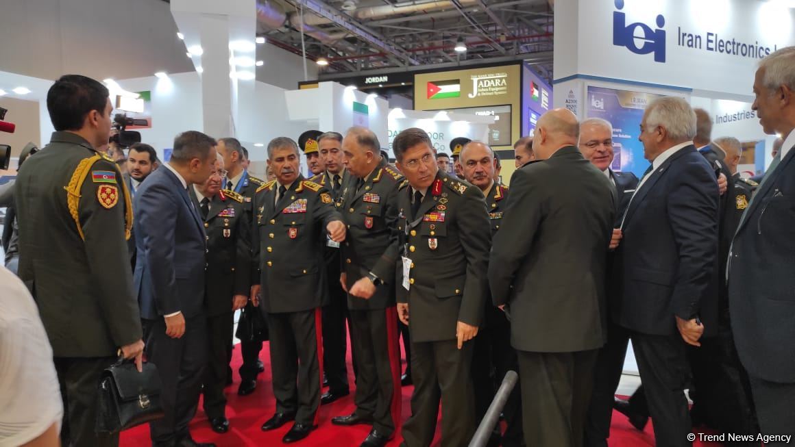 Azerbaijani defense minister, chief of Turkish Armed Forces' General Staff visit ADEX exhibition (PHOTO)