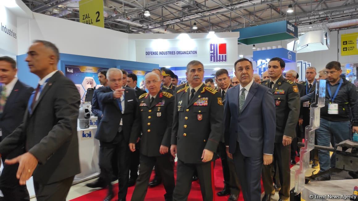 Azerbaijani defense minister, chief of Turkish Armed Forces' General Staff visit ADEX exhibition (PHOTO)