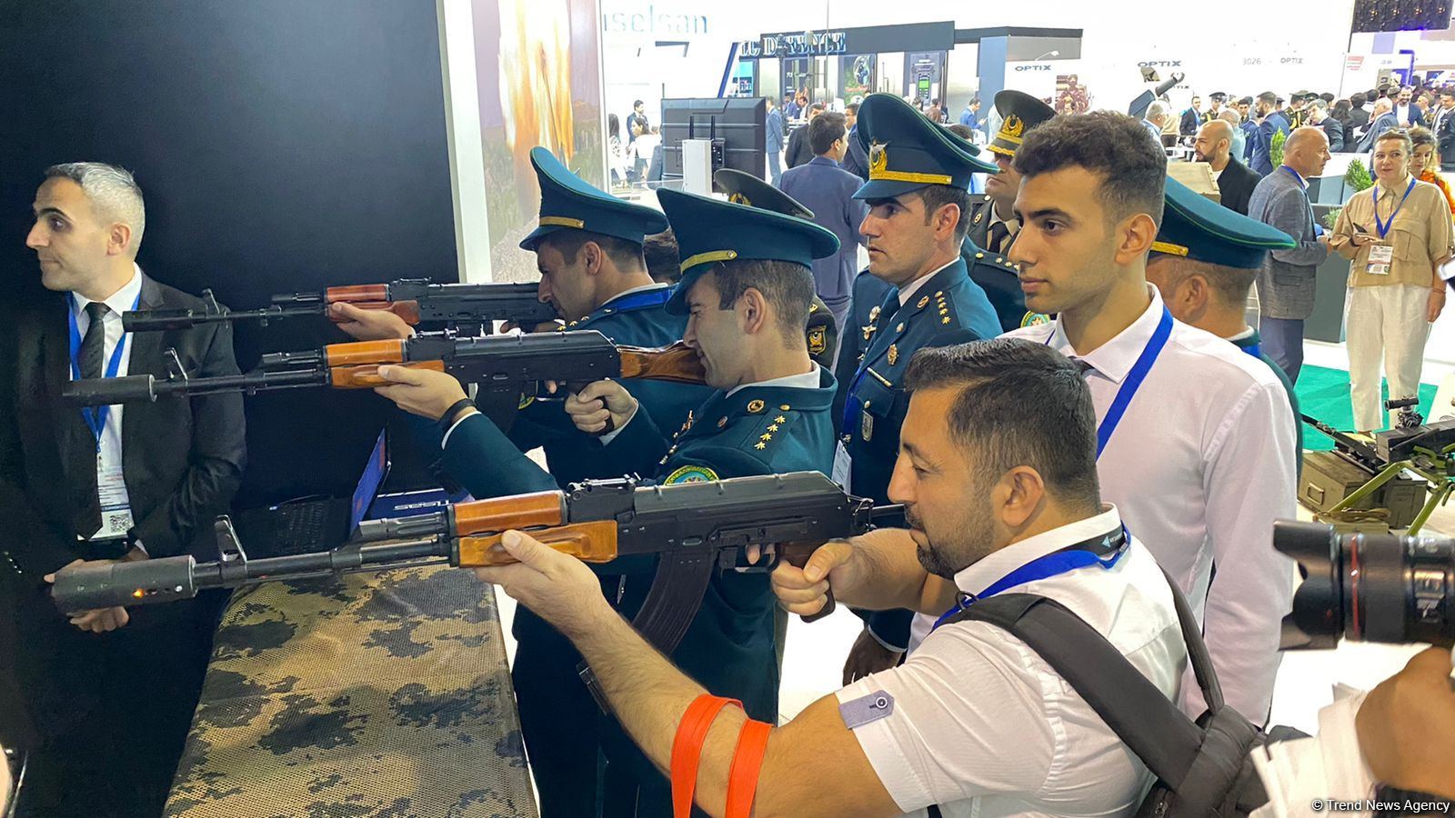 Stand of Azerbaijani ministry generates great interest at ADEX-2022 exhibition (PHOTO)