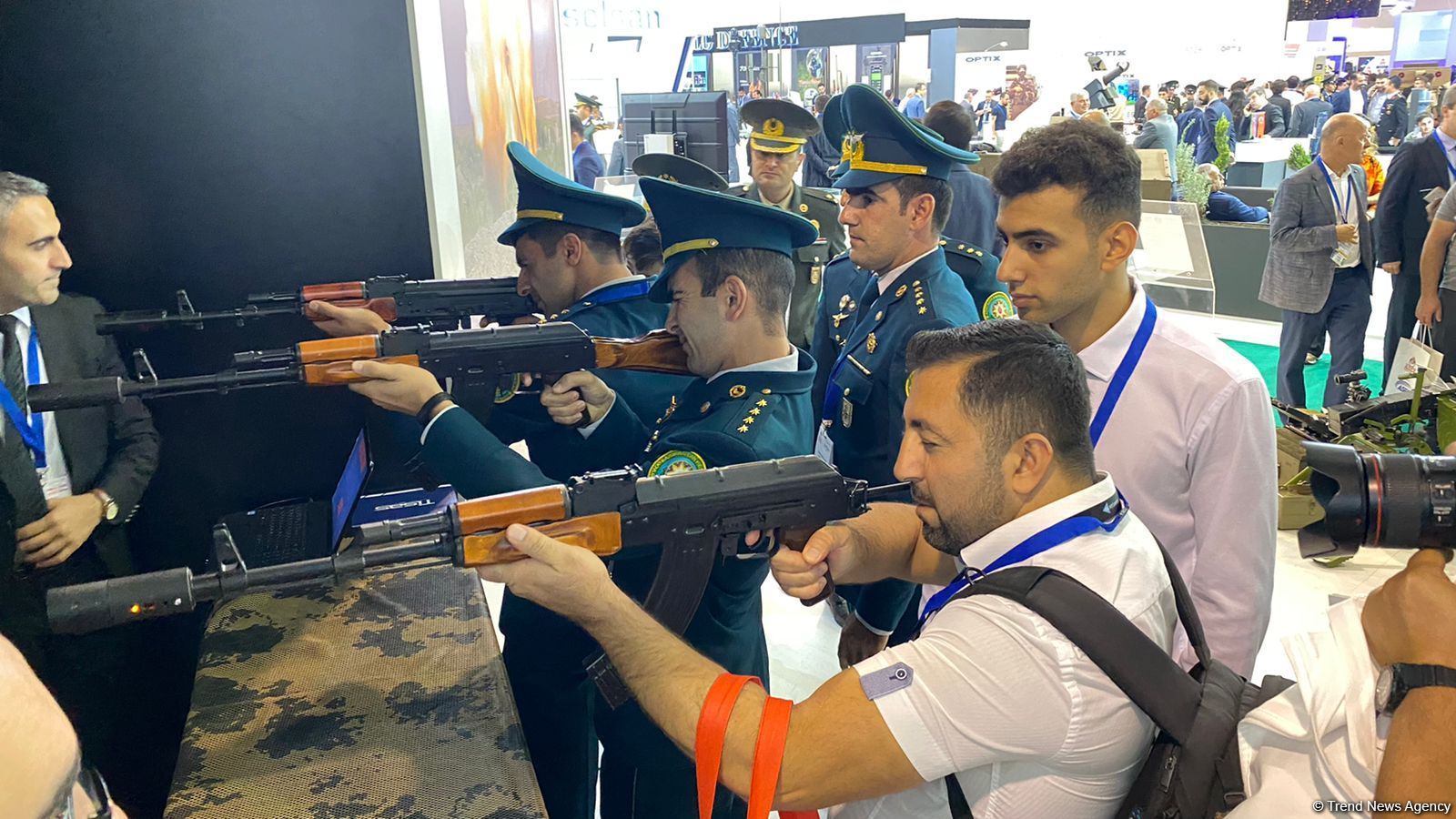 Stand of Azerbaijani ministry generates great interest at ADEX-2022 exhibition (PHOTO)