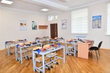 President Ilham Aliyev views conditions created at secondary school No35, new block of which was built in Baku's Nasimi district (PHOTO/VIDEO)