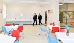 President Ilham Aliyev views conditions created at secondary school No35, new block of which was built in Baku's Nasimi district (PHOTO/VIDEO)
