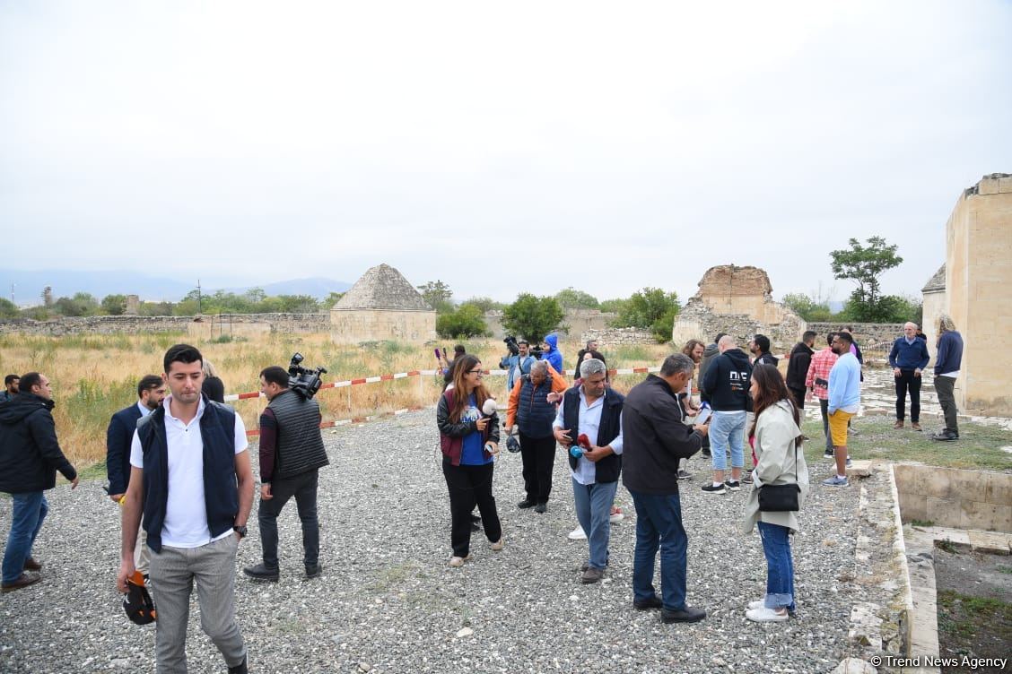 Famous worldwide travelers shocked by Armenia's crimes in Azerbaijan's Aghdam (PHOTO)