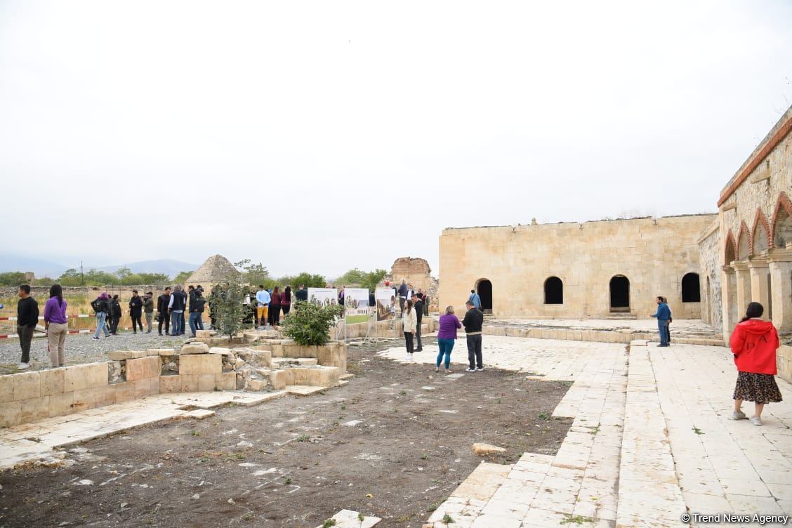 Famous worldwide travelers shocked by Armenia's crimes in Azerbaijan's Aghdam (PHOTO)