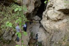 Foreign travelers visit Azykh cave in Azerbaijan's Khojavand (PHOTO)
