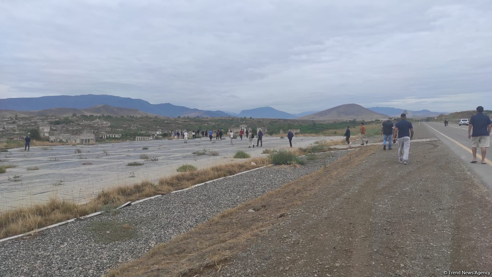 Foreign travelers get acquainted with Azerbaijan's Fuzuli city (PHOTO)