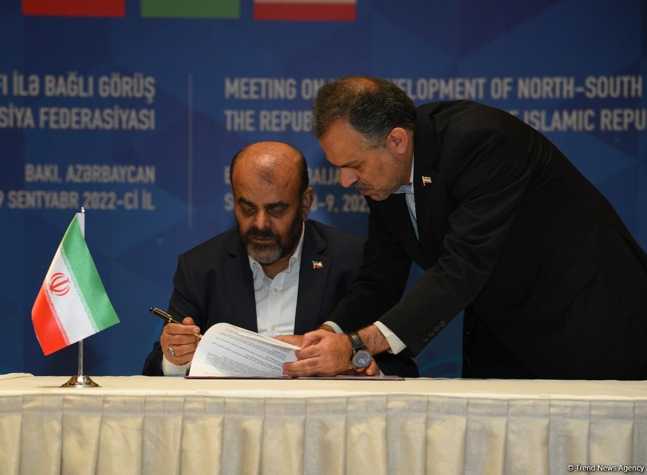 Signing ceremony of declaration on development of the North-South transport corridor held in Baku (PHOTO)