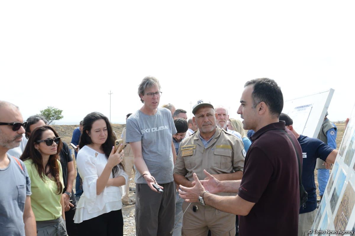 Foreign travelers view landmine clearing process in Azerbaijan's Jabrayil (PHOTO/VIDEO)