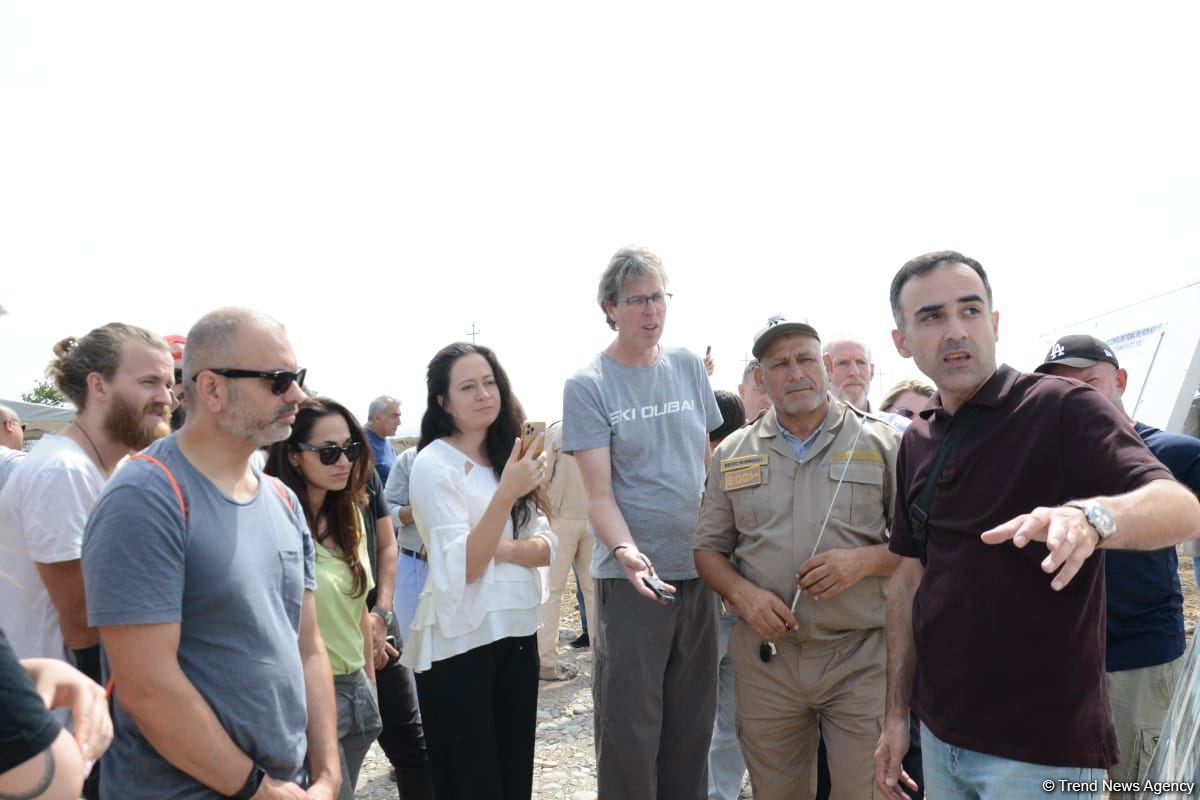 Foreign travelers view landmine clearing process in Azerbaijan's Jabrayil (PHOTO/VIDEO)