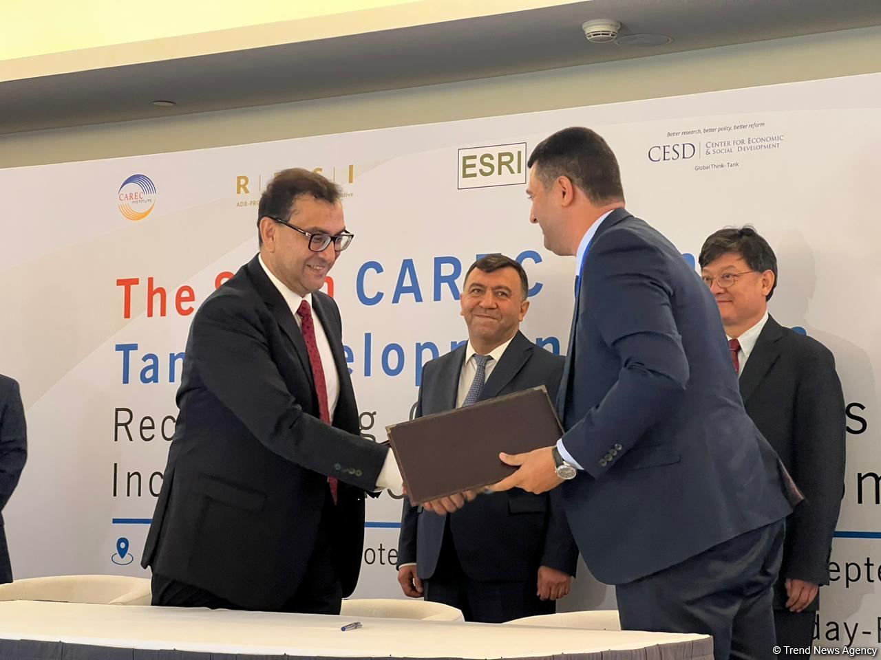 Azerbaijani Research Institute and CAREC sign memorandum of understanding (PHOTO)