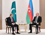 President Ilham Aliyev meets with Prime Minister of Shahbaz Sharif in Samarkand (PHOTO/VIDEO)