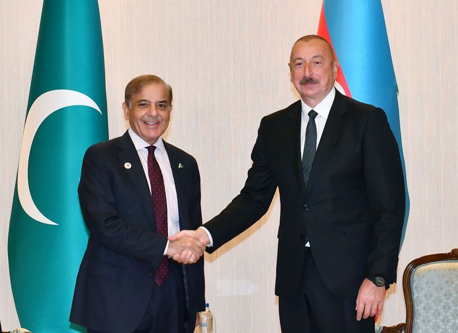 President Ilham Aliyev meets with Prime Minister of Shahbaz Sharif in Samarkand (PHOTO/VIDEO)