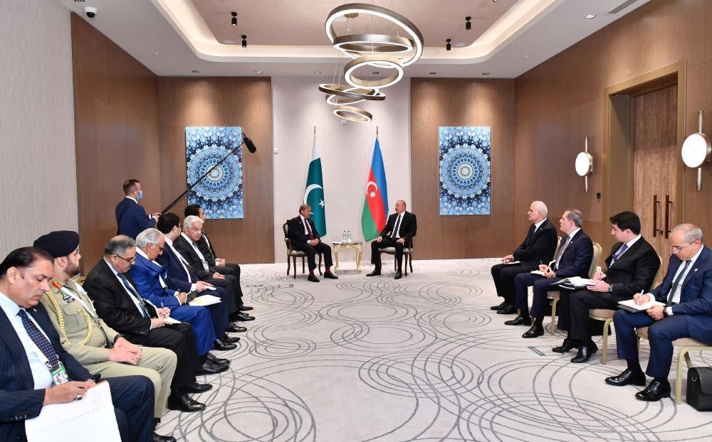 President Ilham Aliyev meets with Prime Minister of Shahbaz Sharif in Samarkand (PHOTO/VIDEO)