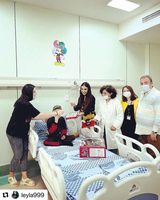 Vice-President of Heydar Aliyev Foundation Leyla Aliyeva inquires about treatment of children suffering from oncological diseases (PHOTO)