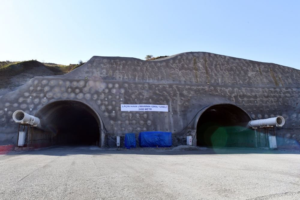 President Ilham Aliyev gets acquainted with tunnel under construction on Kalbajar-Lachin highway (PHOTO/VIDEO)