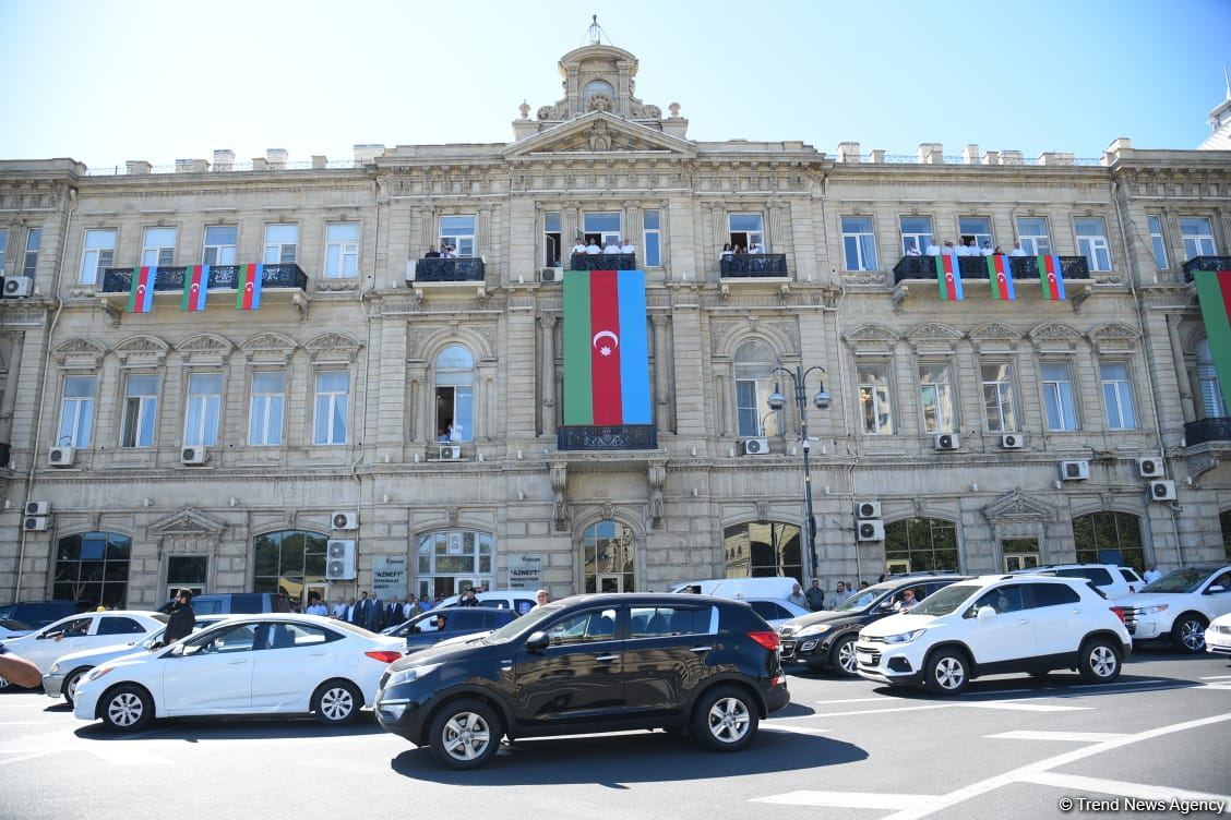 Azerbaijan holds minute of silence on occasion of Remembrance Day (PHOTO/VIDEO)